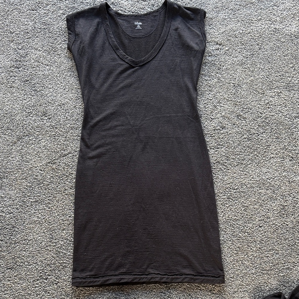 Icebreaker Villa Black Merino Wool Dress - RARE!!